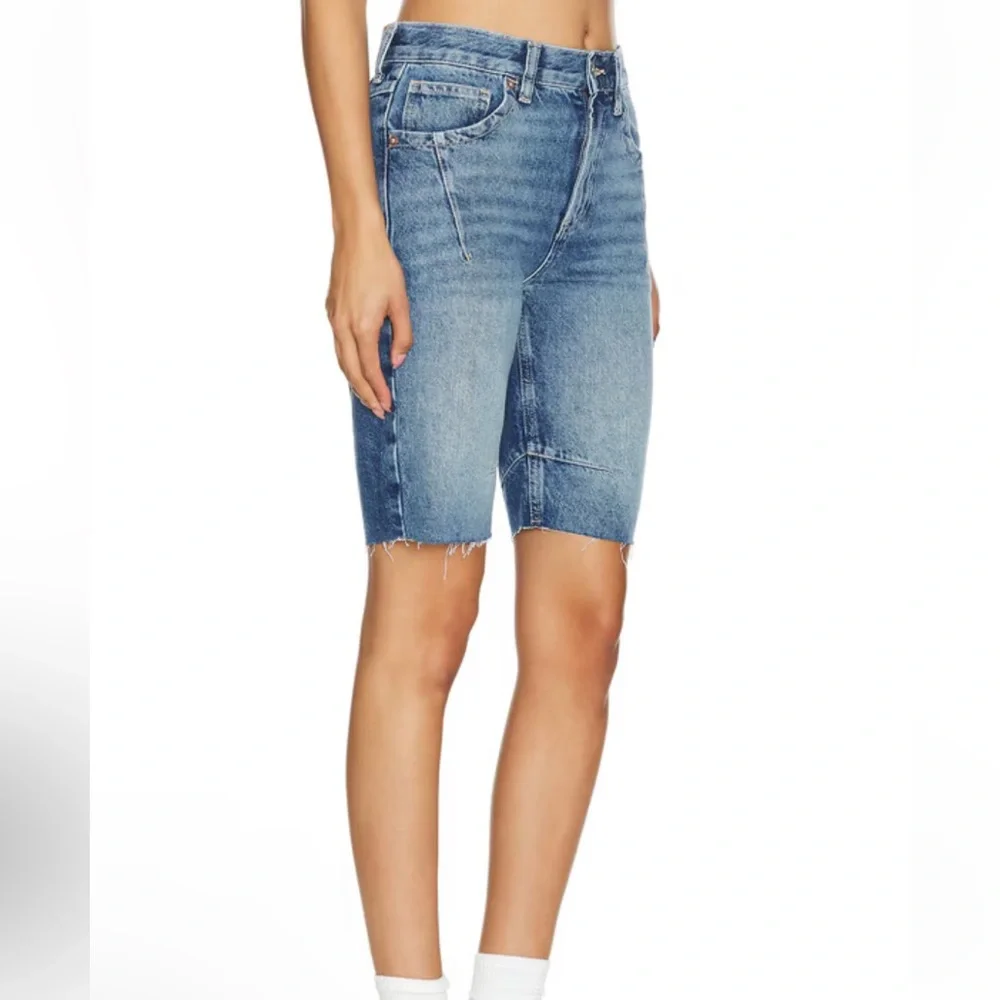 NWT Free People Ghost Town high rise  Long jorts Short size 32
